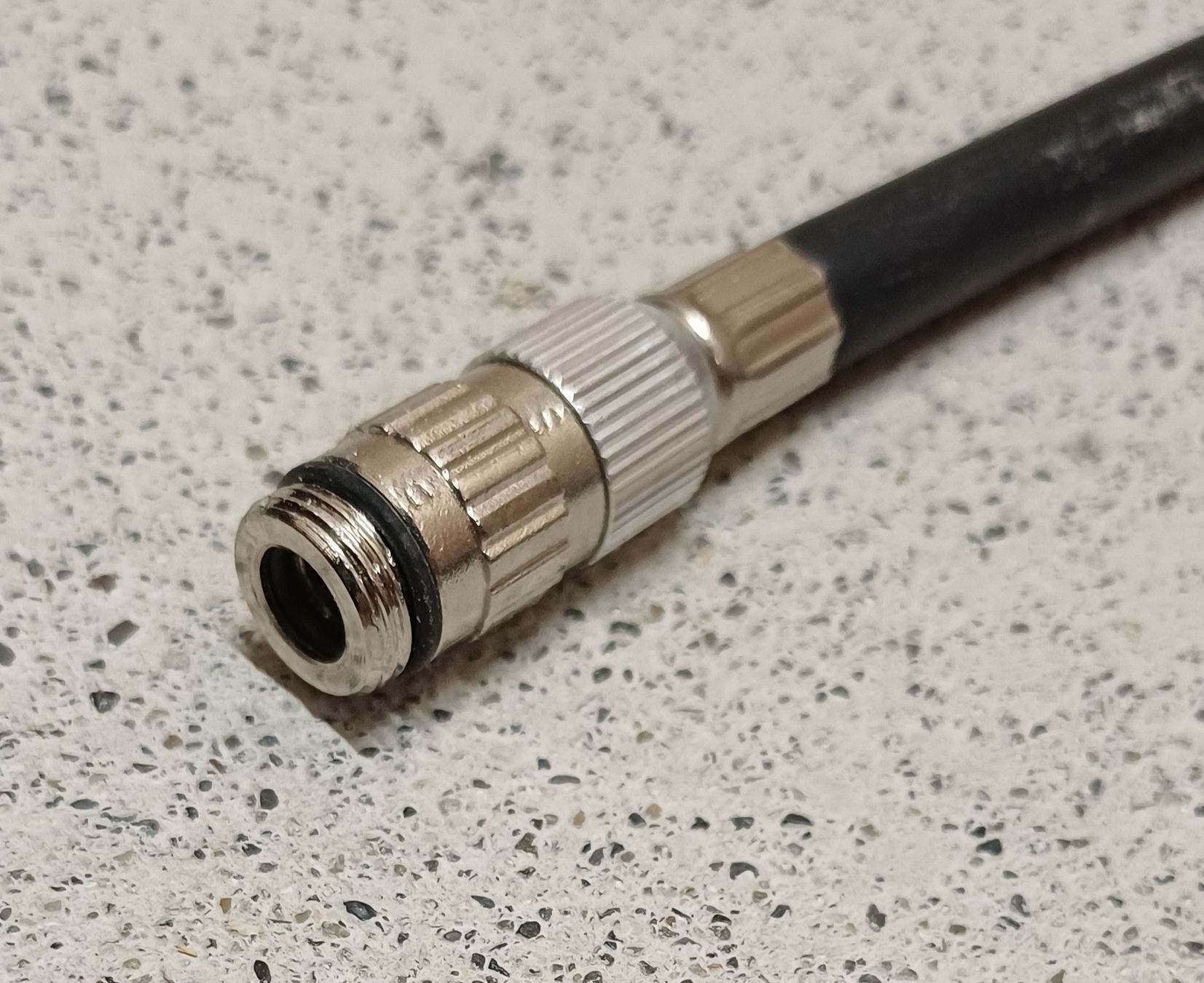Pompes: Fahrrad Luftpumpe mit Manometer, ausziehbar – D'occasion à Pfeffikon LU par SY-YoLo 2