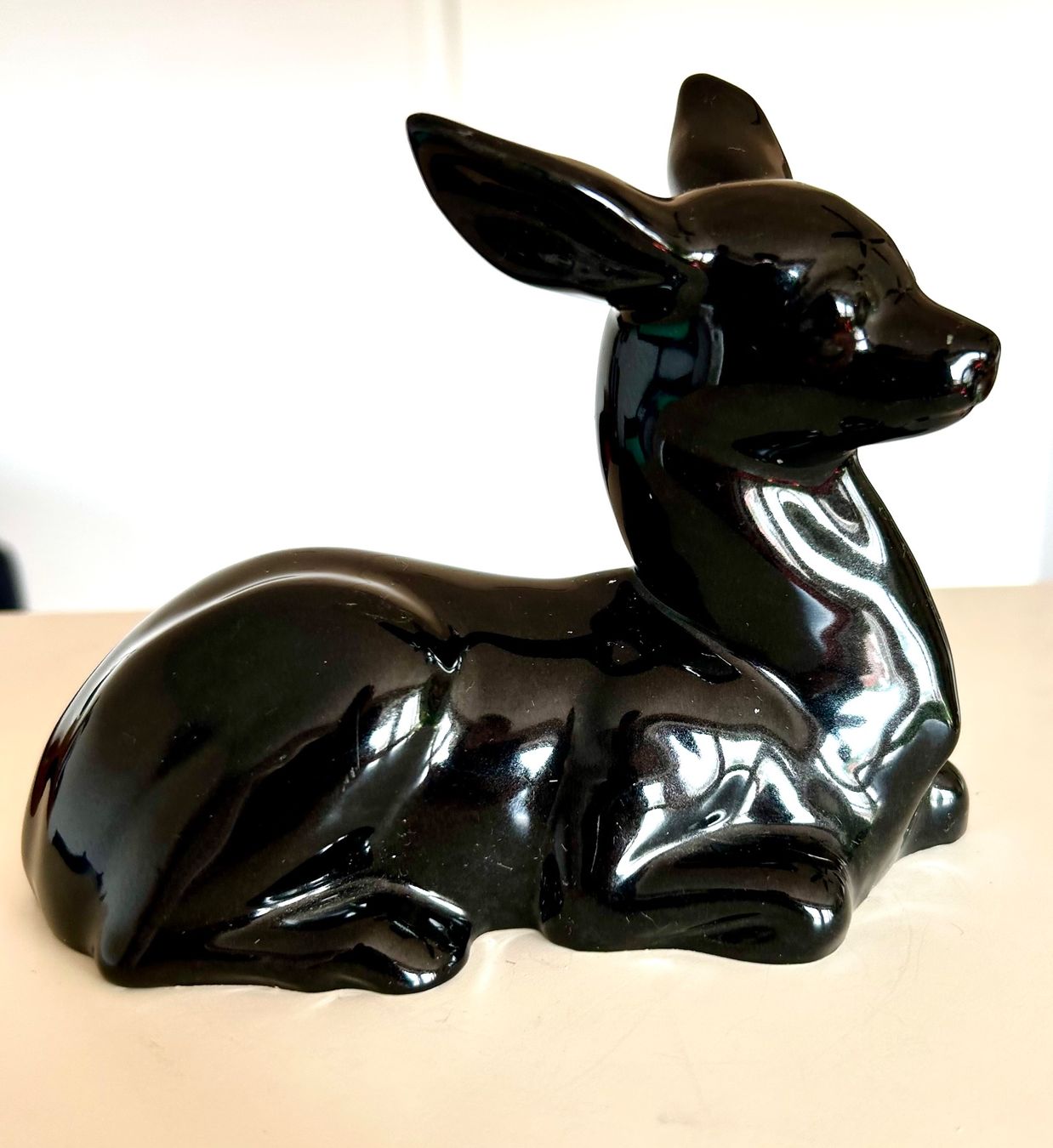 Figuren: Reh, liegend, Art-Déco-Figur, Keramik – Gebraucht aus Männedorf von Alderamin1