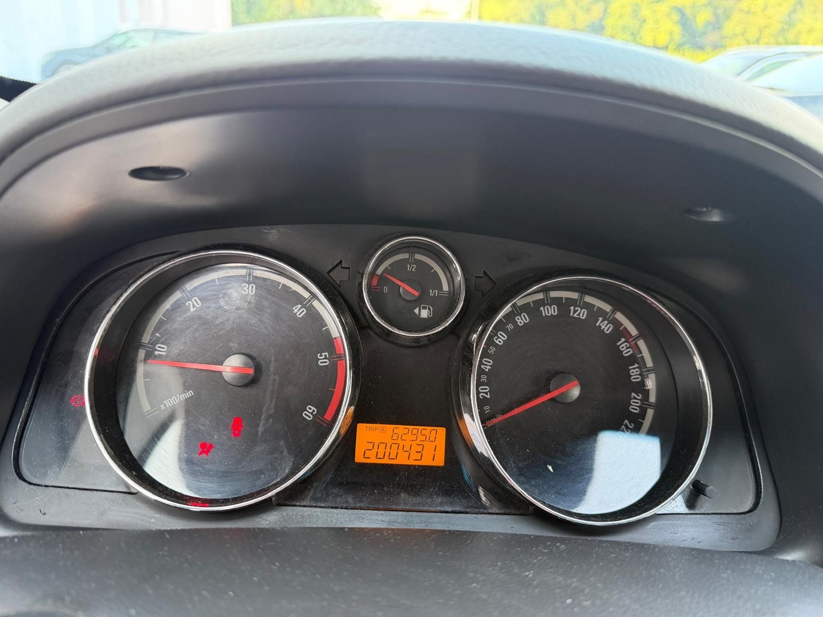 Opel Automobili: Opel Antara 2.0 CDTi 4X4 – Usato da Crissier venduto da vim_r8qn 7