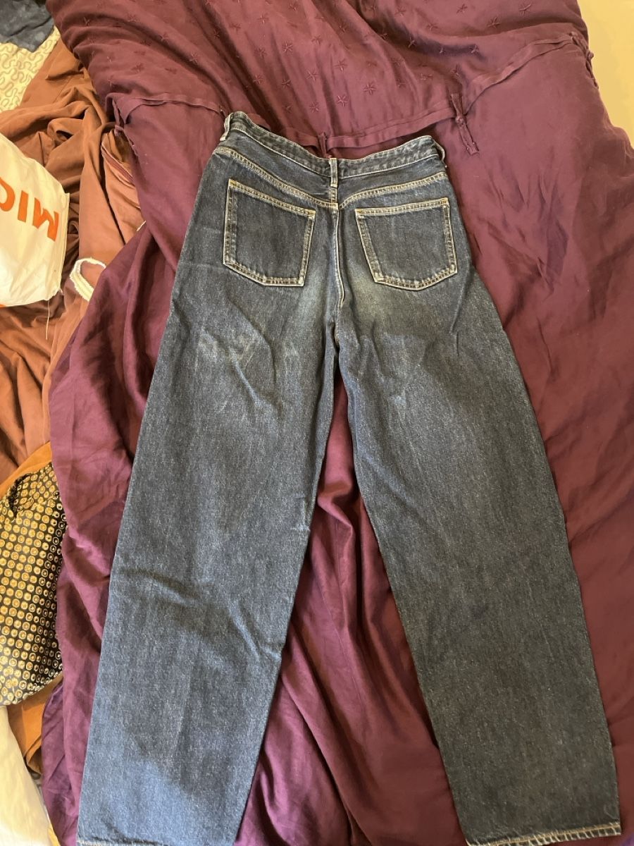 Cos Jeans: Jean COS taille 27 usé – Usato da Zürich venduto da Noemie1994 3
