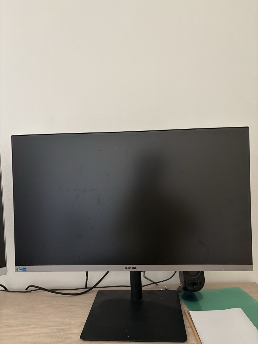 Monitor: Samsung screen – Usato da Zürich venduto da mar_9cth