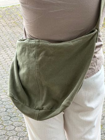 Trendige Cross-Body-Bag in Olivgrün