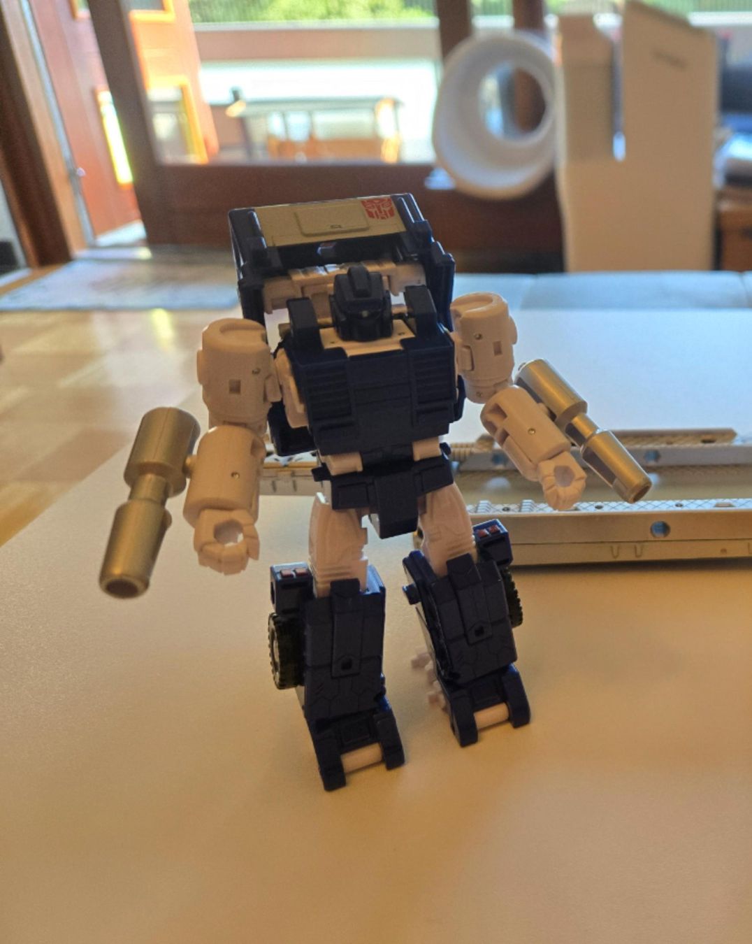 Hasbro Giocattoli: Transformers Kingdom Pipes – Usato da Genève venduto da Phoebvs