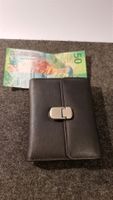 Portemonnaie aus Leder in schwarz