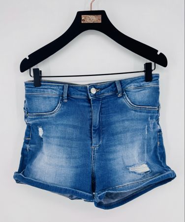 # WOMAN - kurze Jeans Gr. 40 - TALLY WEJLL #