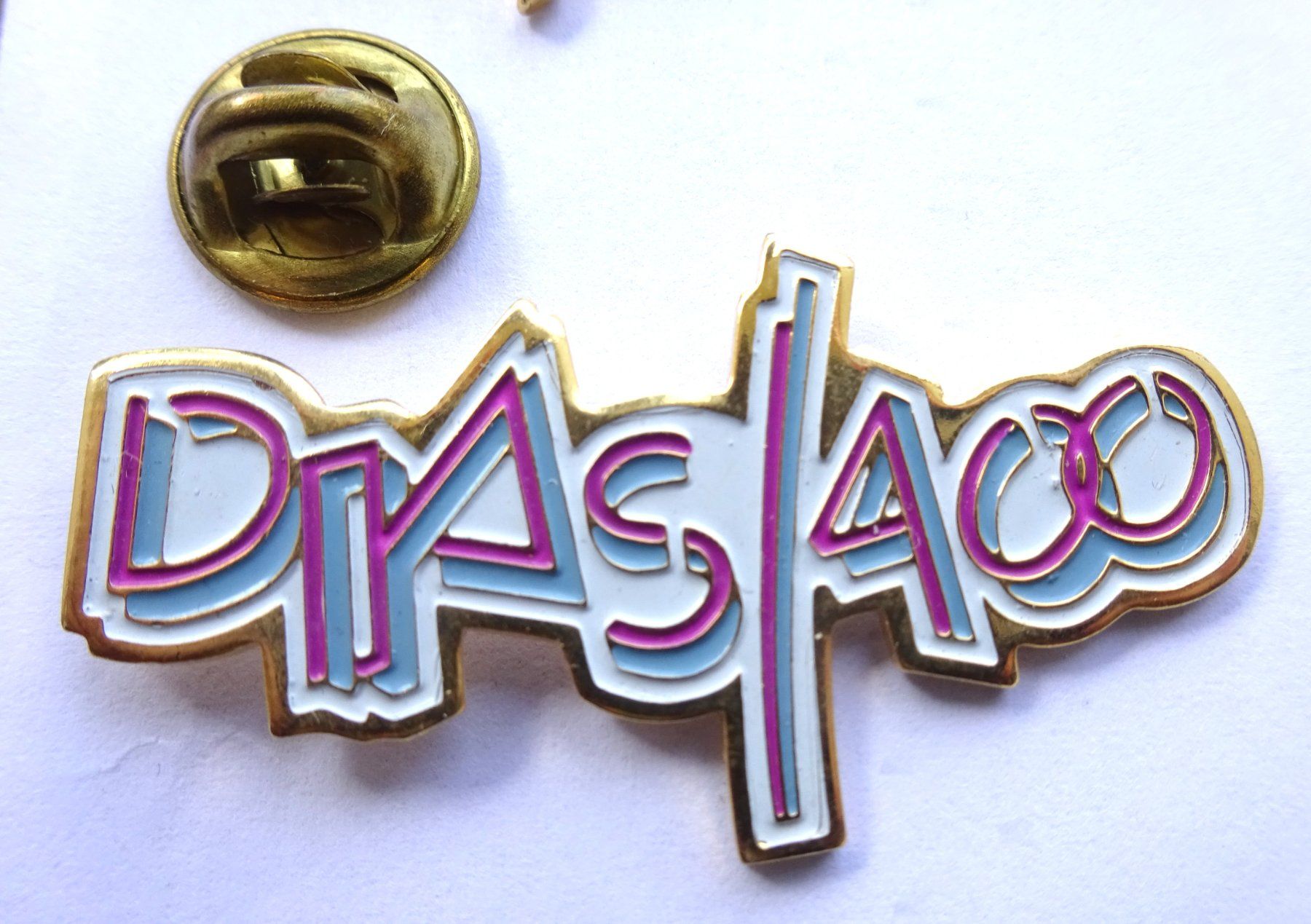 Placchette & Badge: Pin  DIAS IACO – Usato da Utzenstorf venduto da BUtter81