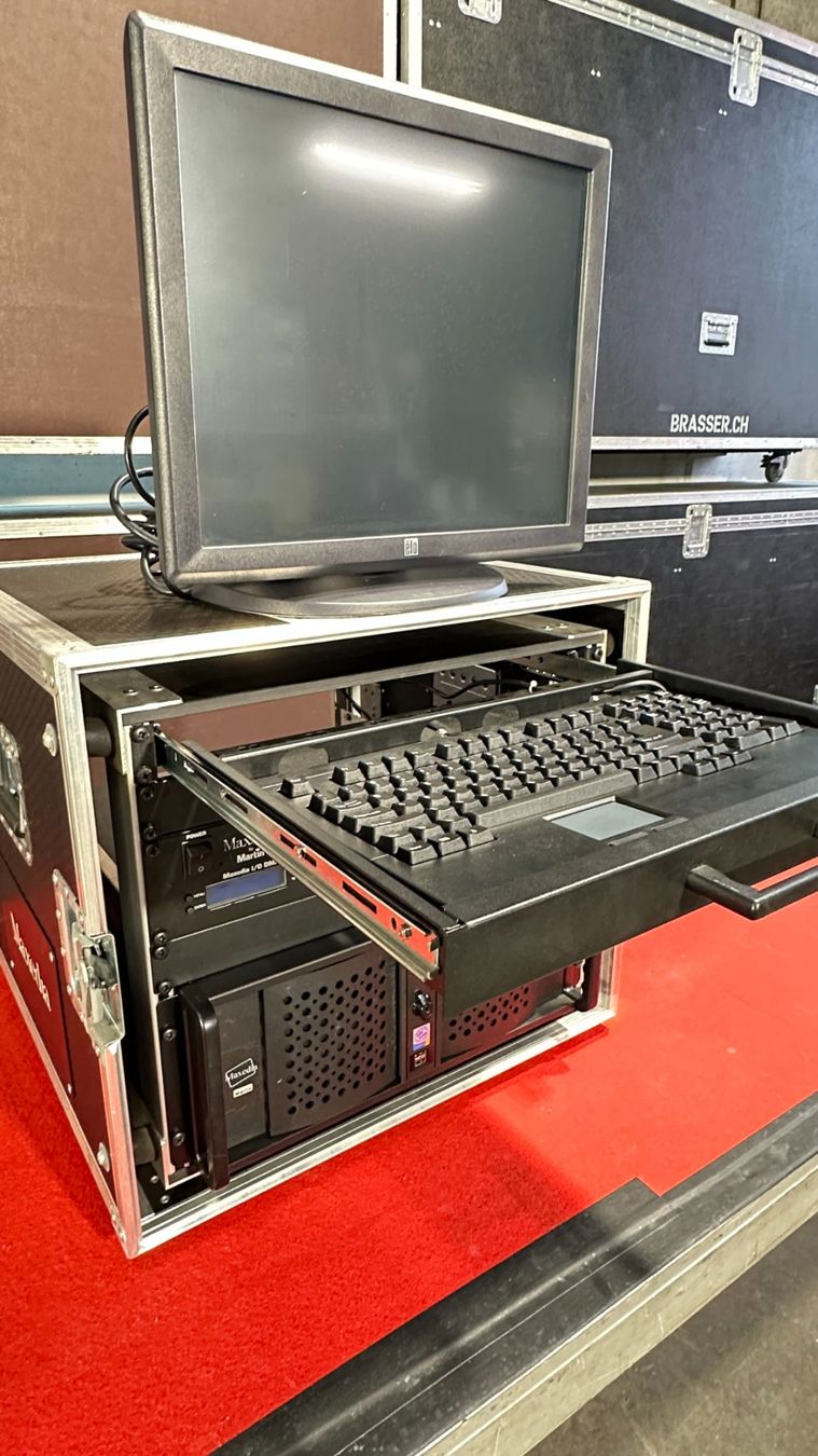 Steuerung: KOMPLETTSET: Martin LED-Wand, Controller und Medienserver – Gebraucht aus Zizers von fiduciar 6