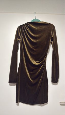 Elegant Velvet Dress - Perfect for Autumn Evenings!