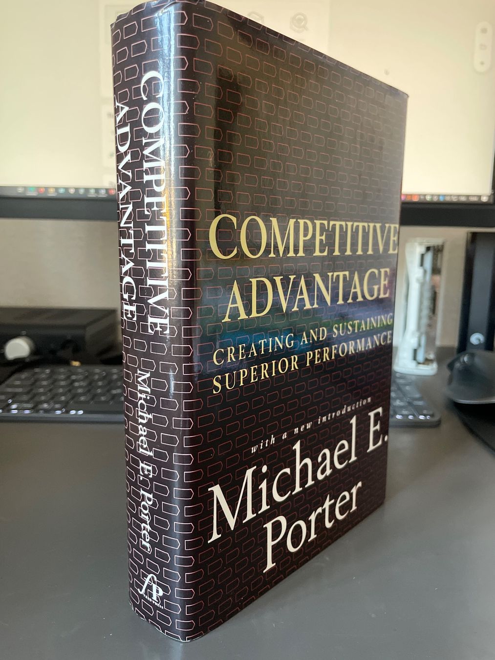 Libri: Competitive Advantage (Free Press) – Nuovo (secondo la descrizione) da Genève venduto da Haciend4 2