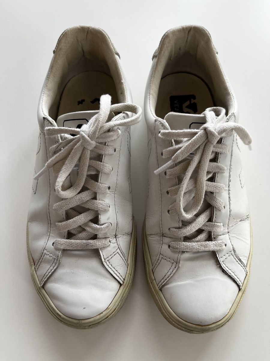 Veja Scarpe da donna: 4 Paar Veja Sneaker V-10 / Esplar Gr. 37 – Usato da Olten venduto da hahnice99 7