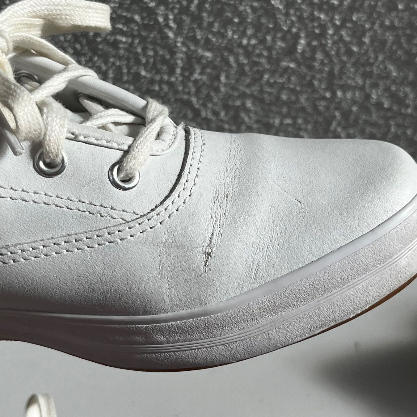 Scarpe da donna: Weisse Keds Lederschuhe, Grösse 40 – Usato da Dietikon venduto da coolstory 4