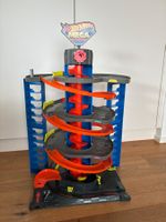 Hot Wheels Mega Garage Spielset - Winterspass für Kinder!