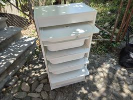 Ikea Trofast Regal mit Behälter / Fächer zur Aufbewahrung 