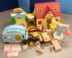 Sylvanian Families; Haus, Kindergarten, Sunshinebus u. mehr