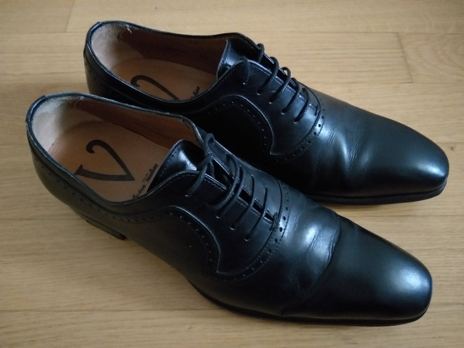 Scarpe da uomo: FINSBURRY Chaussures / Schuhe     Pointure / Nummer 40,5 – Usato da Cossonay-ville venduto da Super-Price-Quality 5