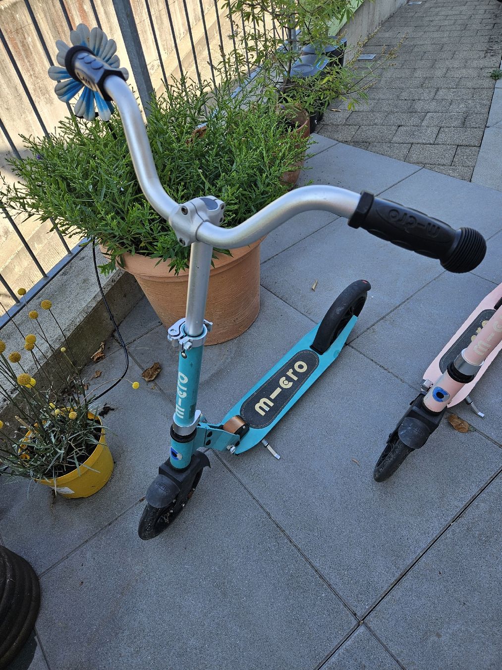 Micro Kickboard: Micro Roller, blau, guter Zustand – D'occasion à Villnachern par fca_9pks 1