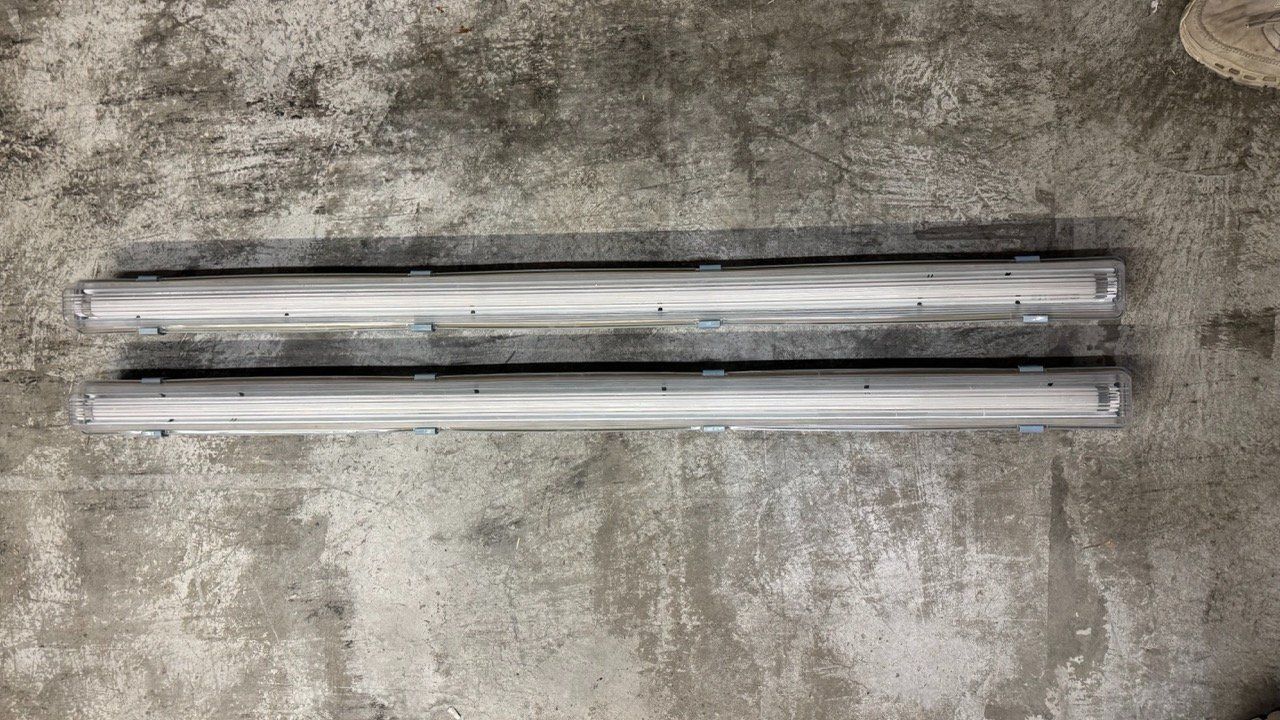 Lampadari & plafoniere: Zwei Leuchtröhren – Usato da Uetendorf venduto da hun_g9ls