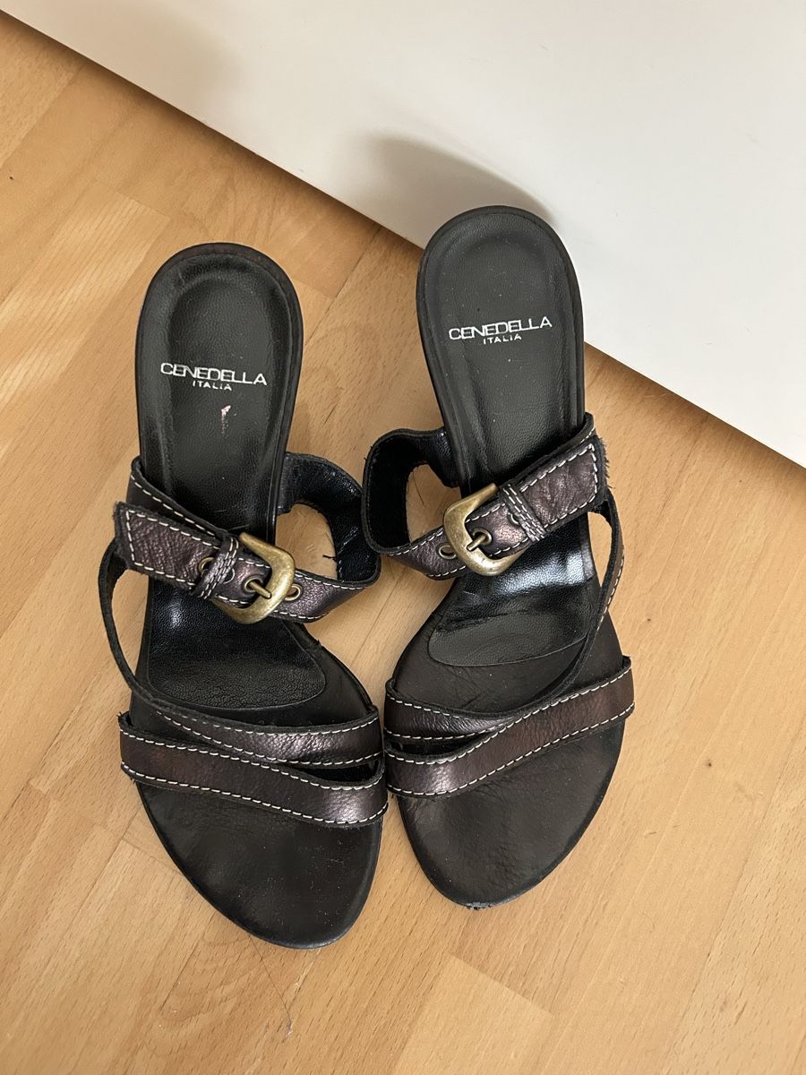 Scarpe da donna: Keilabsatz Sandalen Gr.35 Cenedella – Usato da Zürich venduto da keinweiss