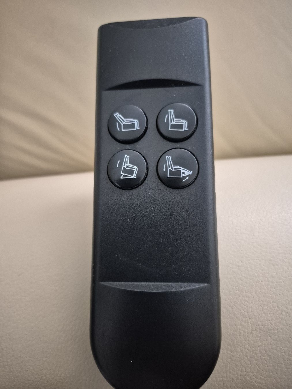 Poltrone: Fauteuil électrique releveur – Usato da Renens VD venduto da Domino73 6