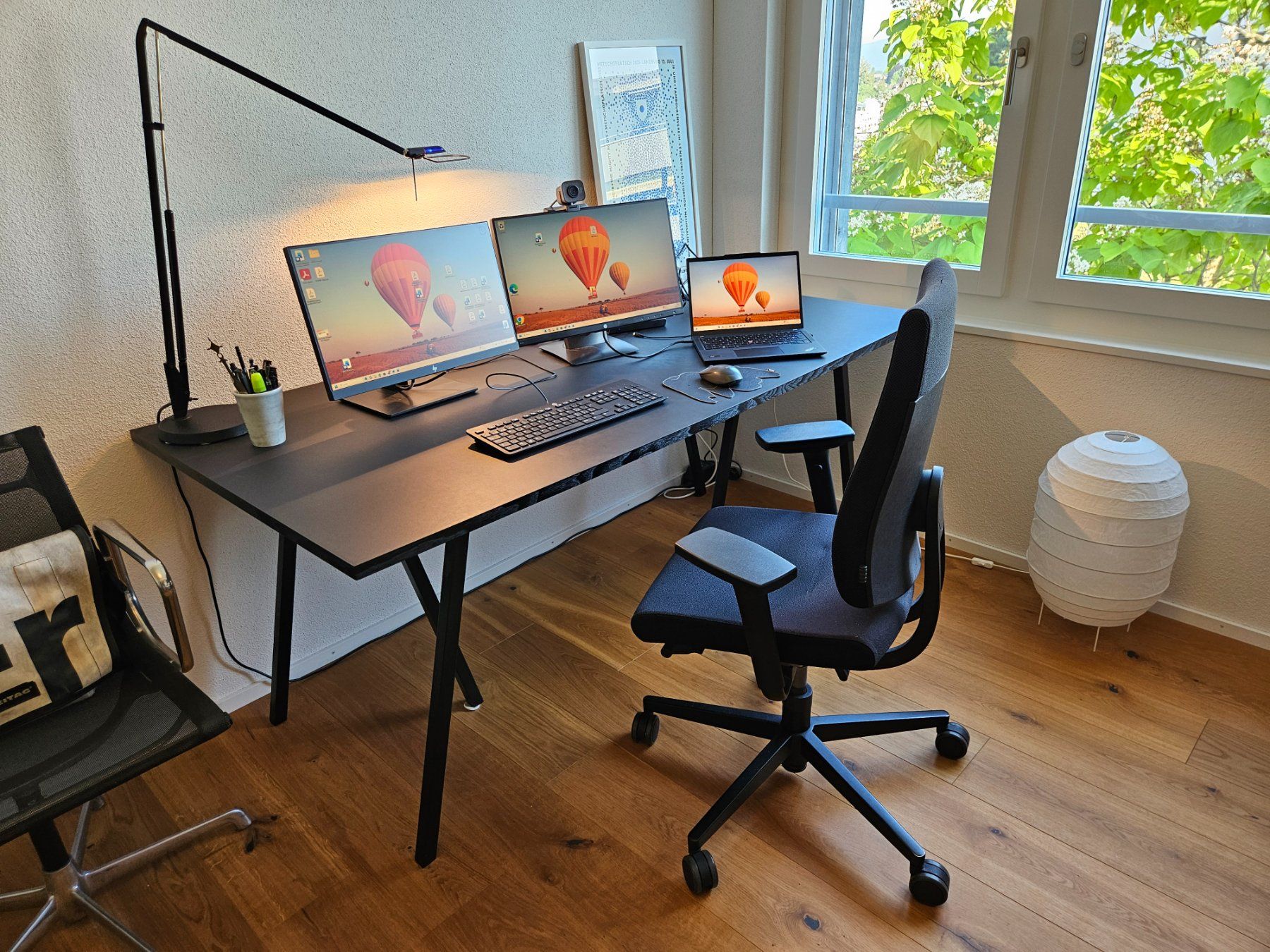 Hay Tables: HAY Loop Stand Table in schwarz – D'occasion à Lenzburg par Dawlish