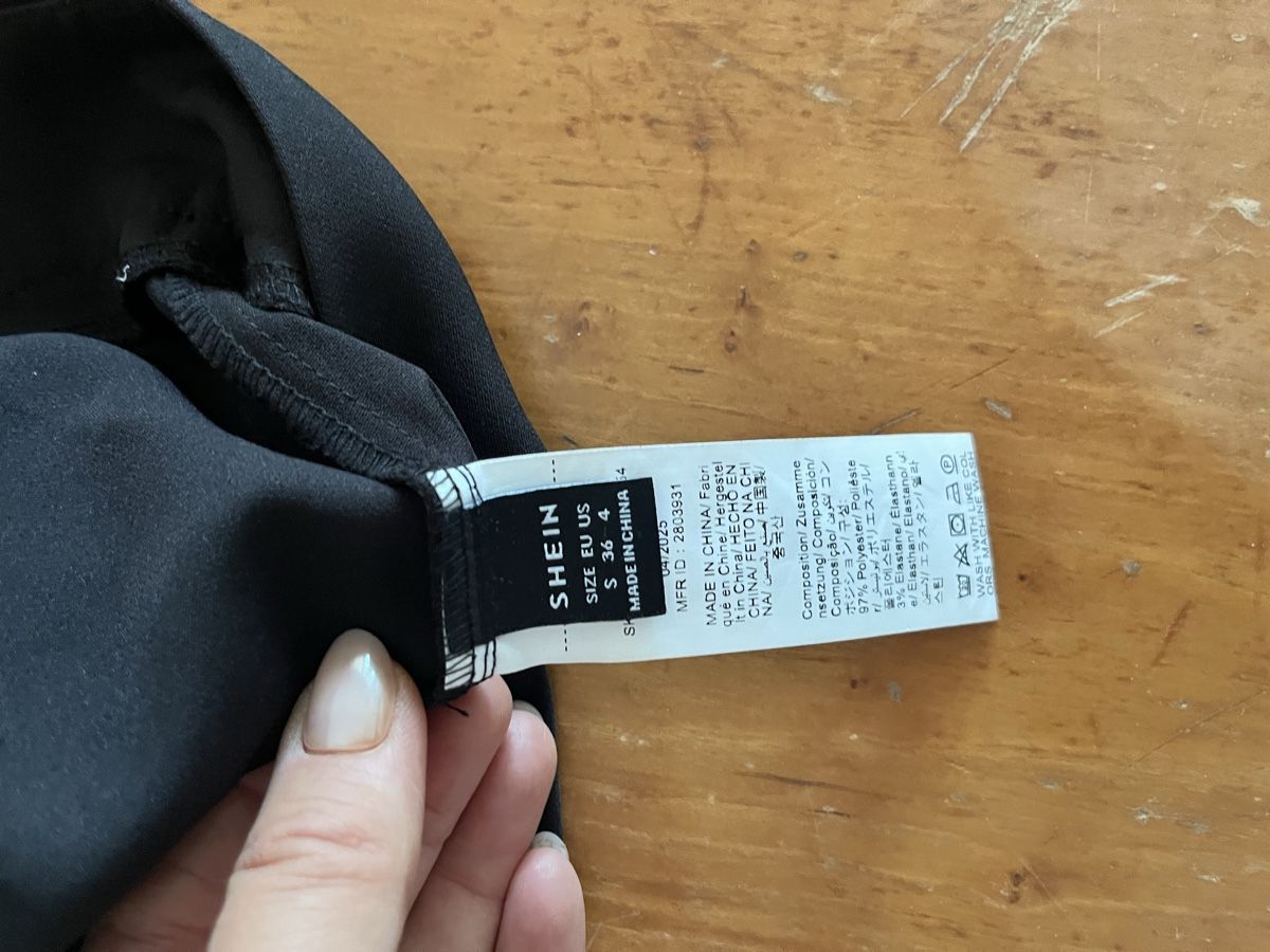 Pantaloni: Kurze Hose schwarz Grösse S neuwertig – Usato da Altendorf venduto da pas_5chw 1
