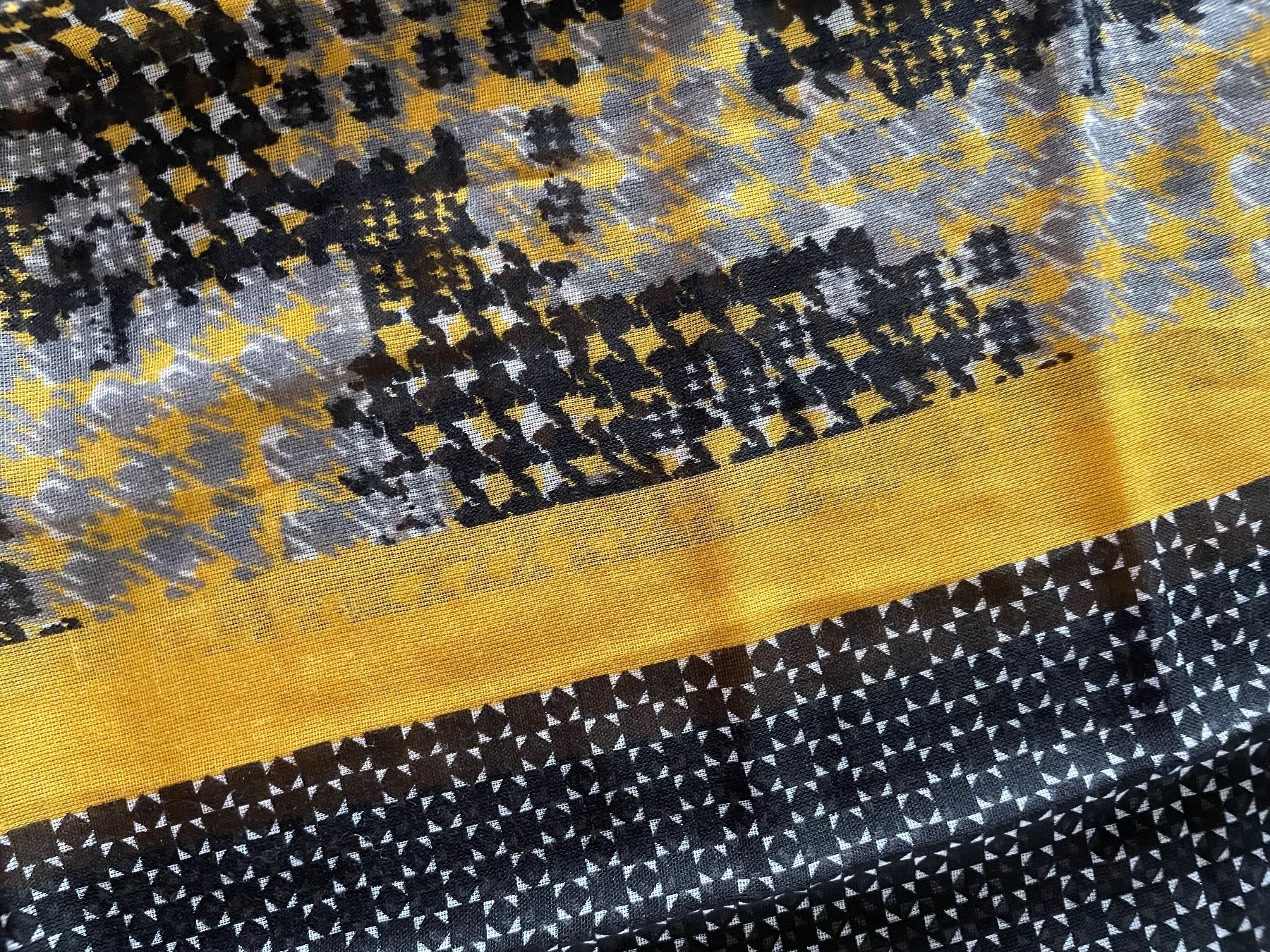 Foulard & Sciarpe: Damenschal – Nuovo (secondo la descrizione) da Feusisberg venduto da Mila1122 1