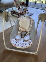 Babywippe mit Spielbogen und Musikfunktion gebraucht
