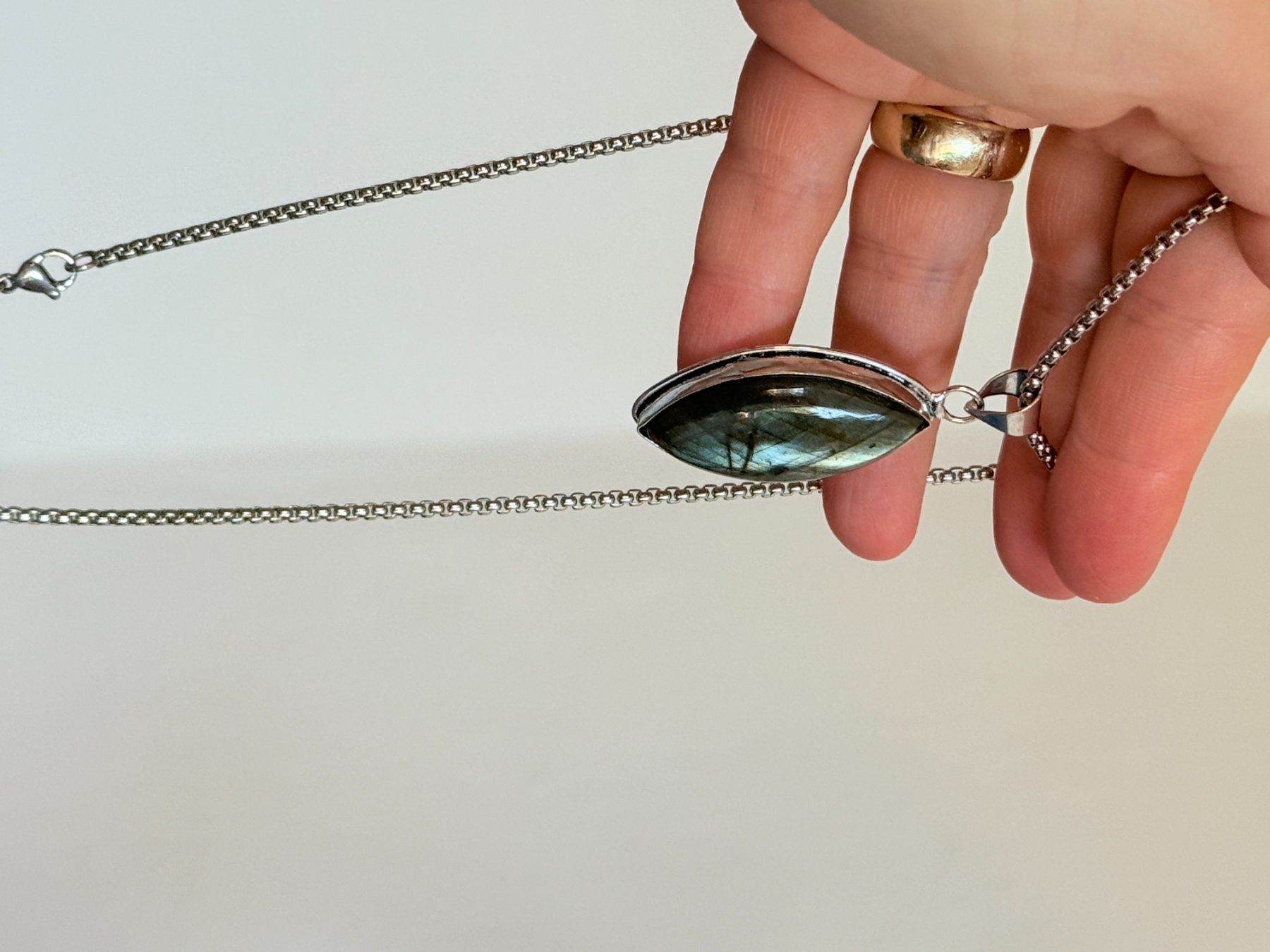 Catenine: Collier Labradorite Marquise Massif Neuf – Nuovo e nell'imballaggio originale da Genève venduto da AWWA 4