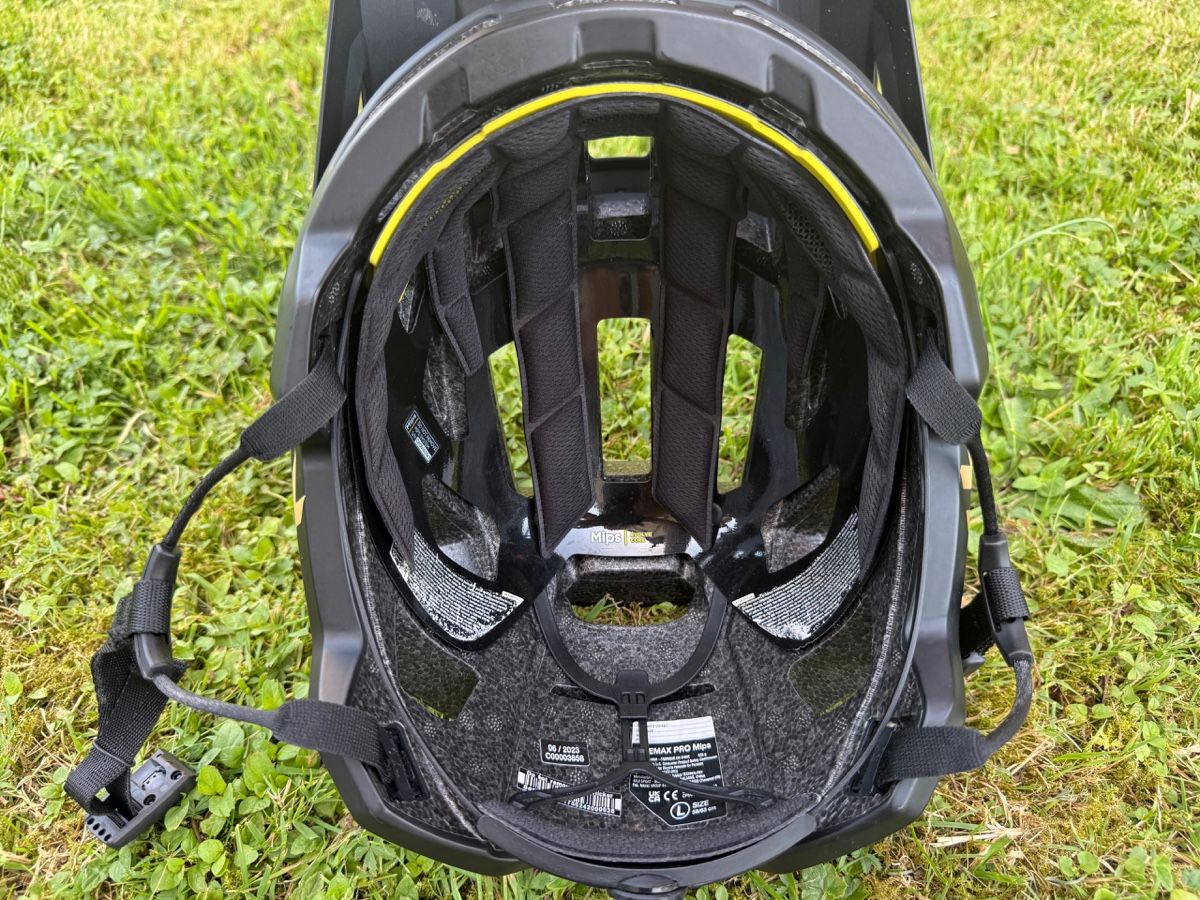 Mavic Casques: Velohelm Mavic Deemax pro mips L – D'occasion à Buchrain par Jasikistler 4