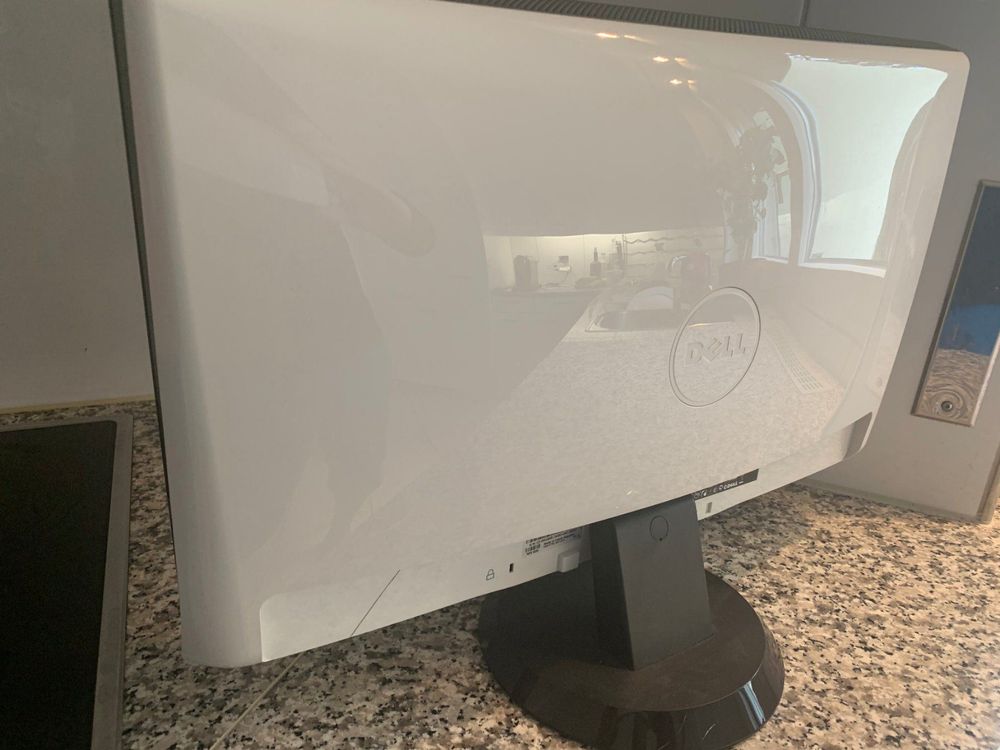 Dell 24" ST2410 Wide LCD Monitor Kaufen auf Ricardo