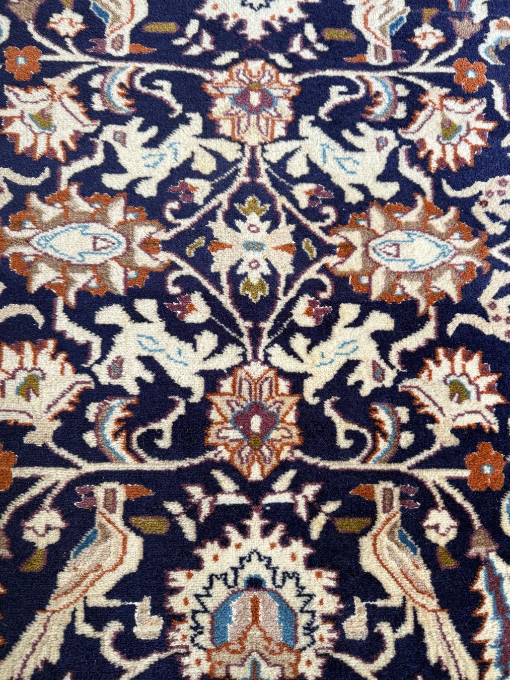 Tapis: Orientteppich mit Tiermotiven, blau – D'occasion à Wohlen AG par thr_t5x8 1
