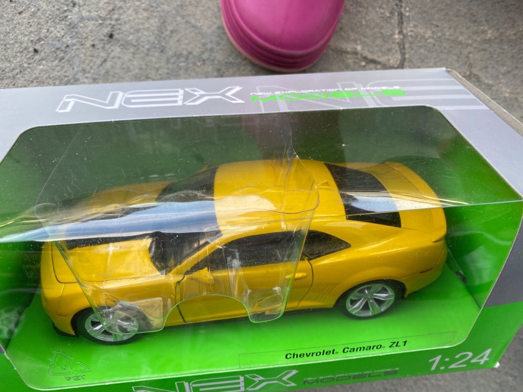 Welly Modellautos: 1x US Car Welly Modellauto 1:24 – Neu und originalverpackt aus Zürich von dennisbooker2001 3