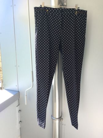 Schwarz/weiße Damenhose, Gr. 40