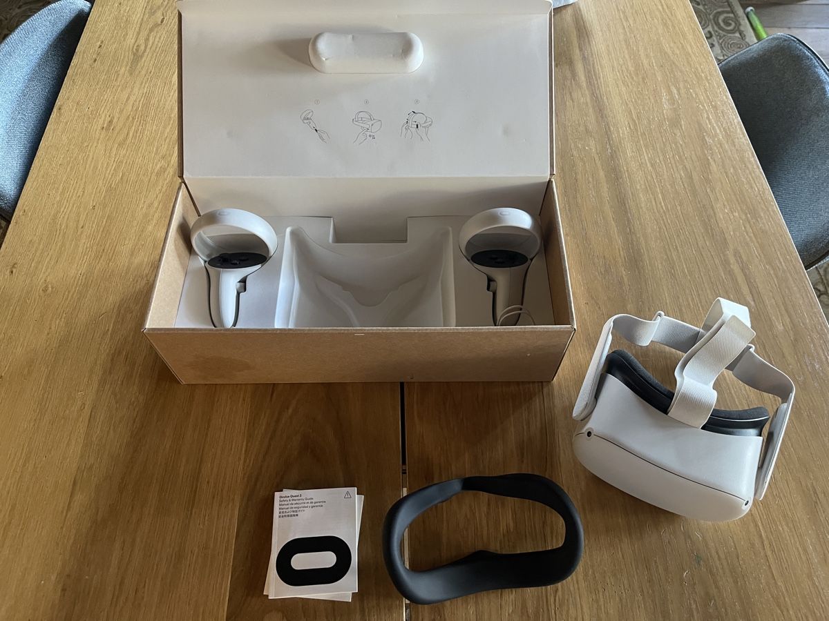 Casco VR: Oculus Quest 2 - VR Brille - Top Zustand! – Nuovo (secondo la descrizione) da Sursee venduto da evelinesuter1 1
