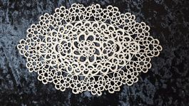 Handgemachtes Deckeli Spitzendeckeli beige Frivolite Occi