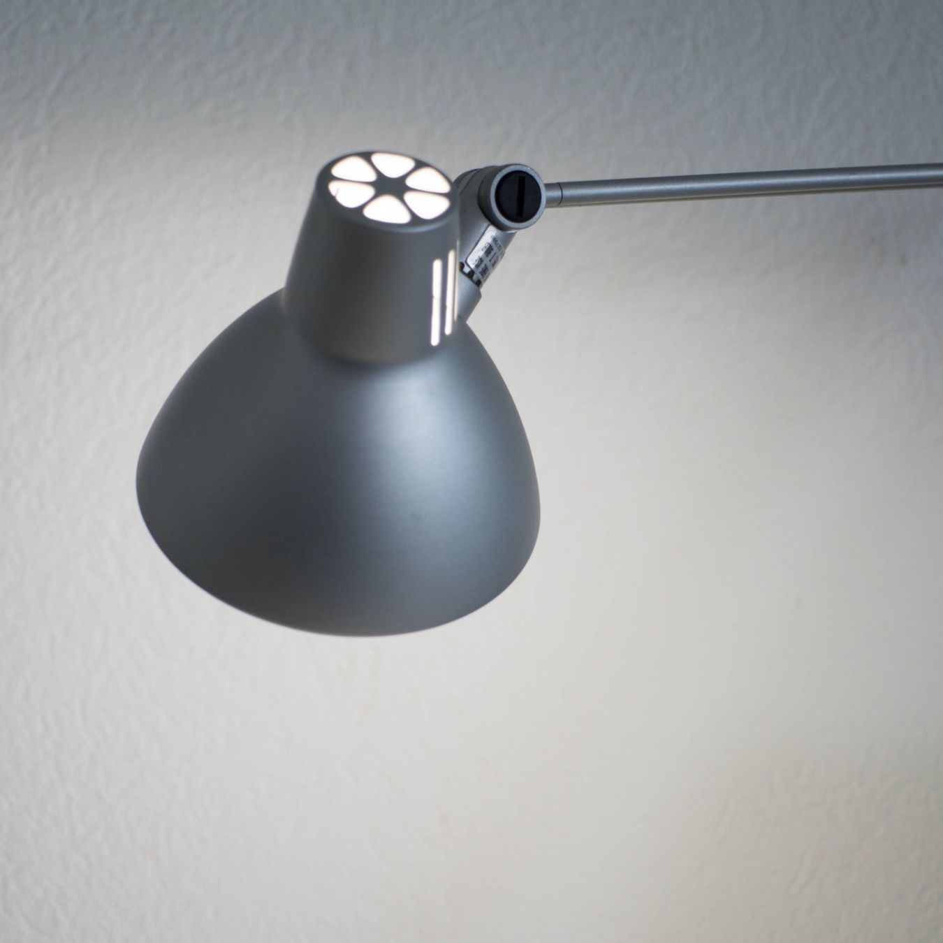 Lampade: LUMESS Tischleuchte / mit LED-Leuchtmittel – Usato da Thörishaus venduto da vintagger 7