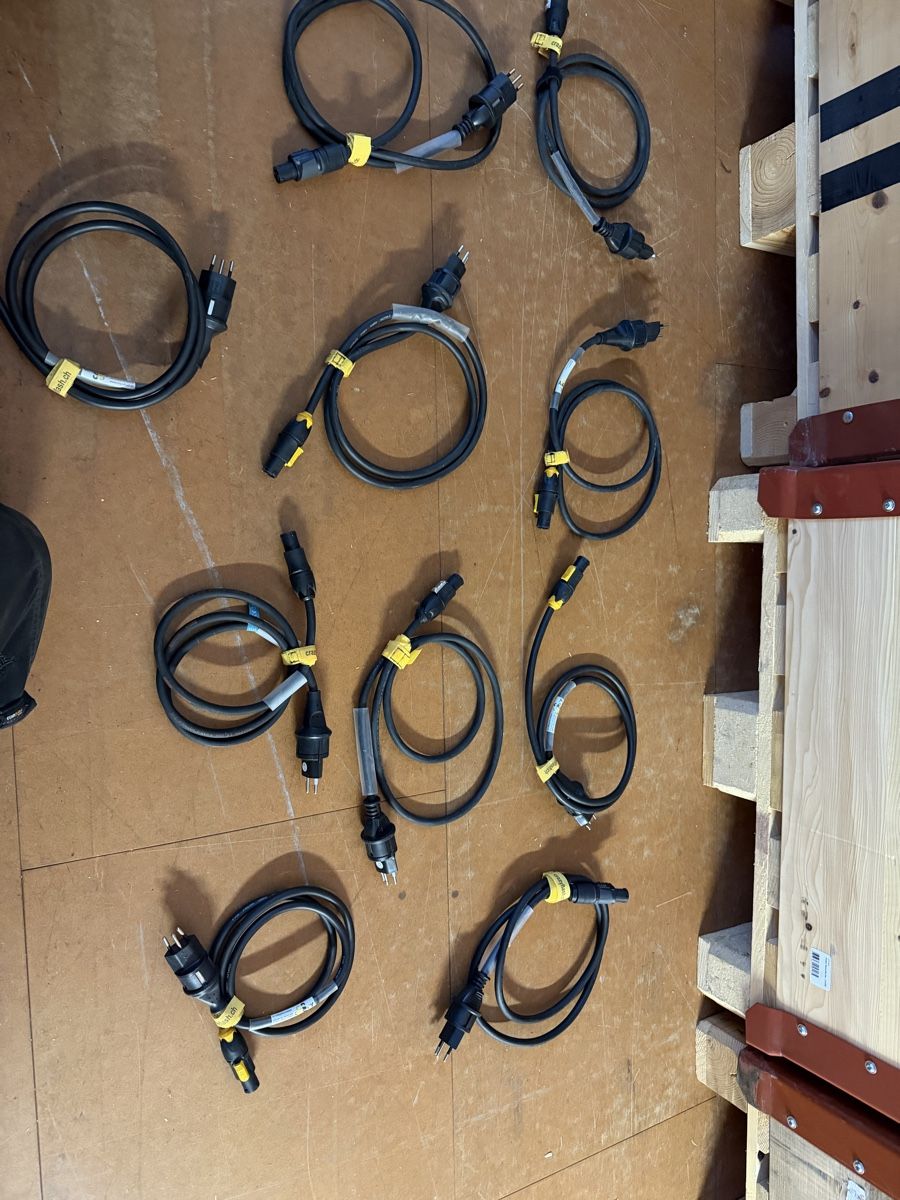 Neutrik Câbles: Powercon True1 Kabel – D'occasion à Hochdorf par aioc
