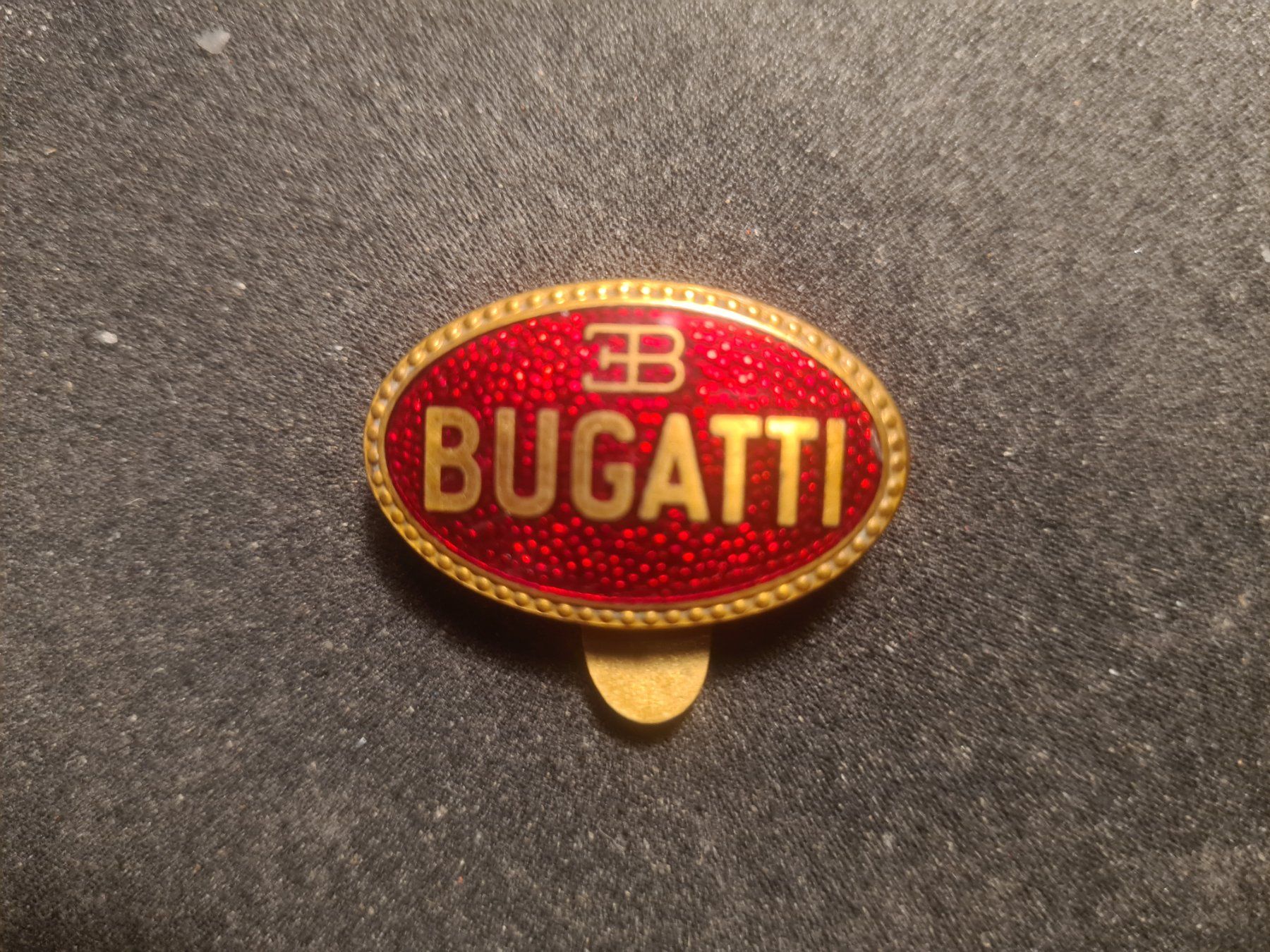 Bugatti Placchette & Badge: BUGATTI  BADGE  VINTAGE  OLDTIMER  COLLECTION – Usato da Bellevue venduto da BURGOLMANIA