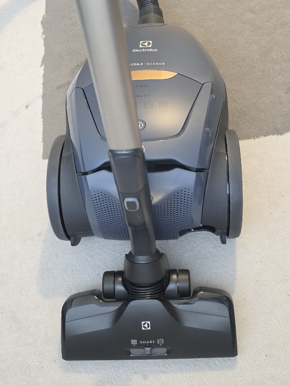 Electrolux Aspirapolveri & Accessori: Electrolux D8.2 Silence Vacuum Cleaner – Nuovo (secondo la descrizione) da dussnang venduto da sachin18 3