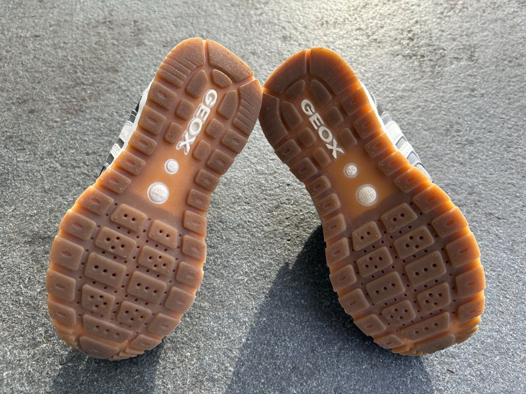Geox Scarpe per ragazzi: Schuh Marke "Geox" Grösse 30 – Usato da Zumikon venduto da meter03 3
