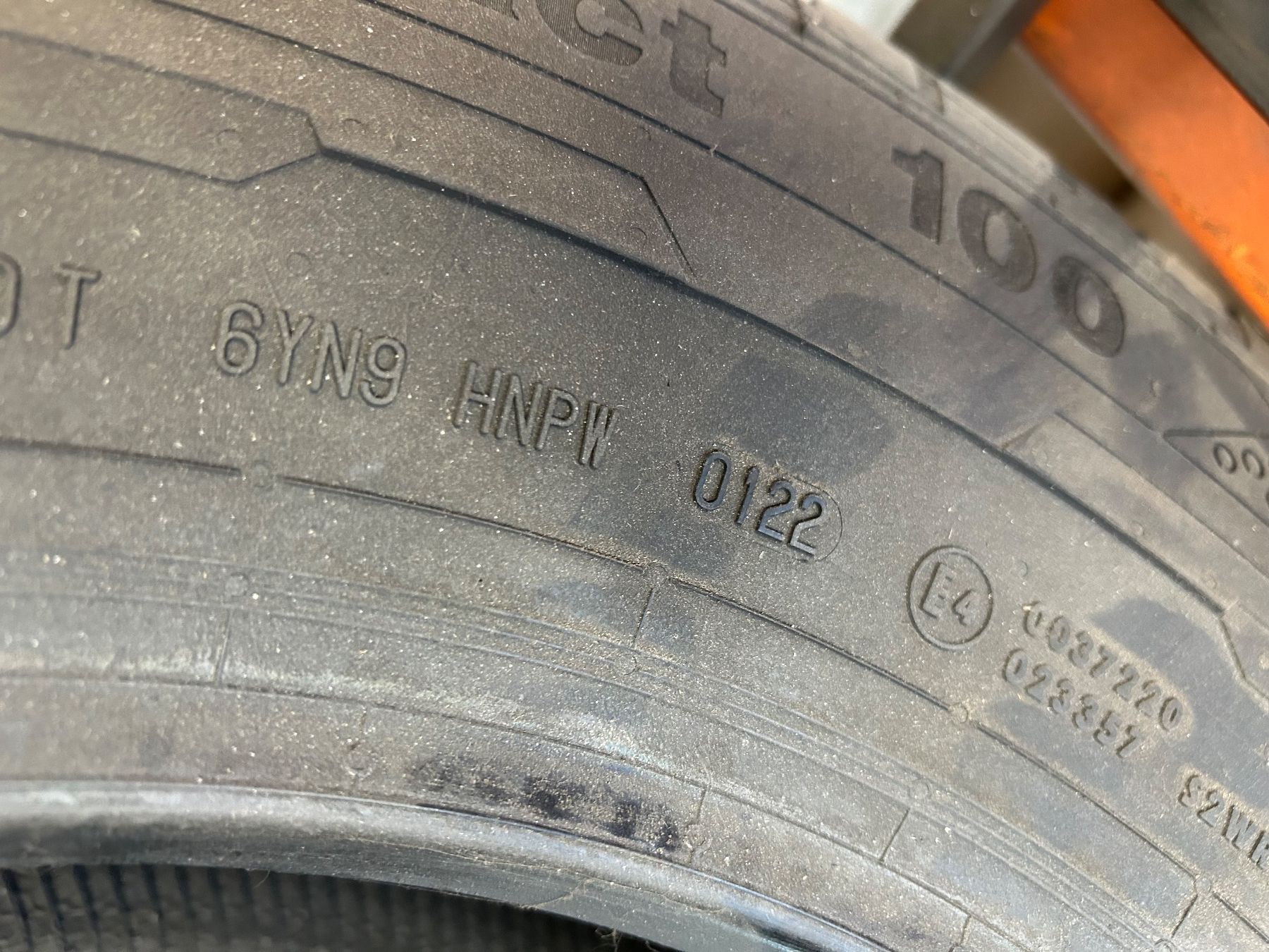 Continental Pneus & Kompletträder: Reifen – Neu (gemäss Beschreibung) aus Windisch von pat_876y 1