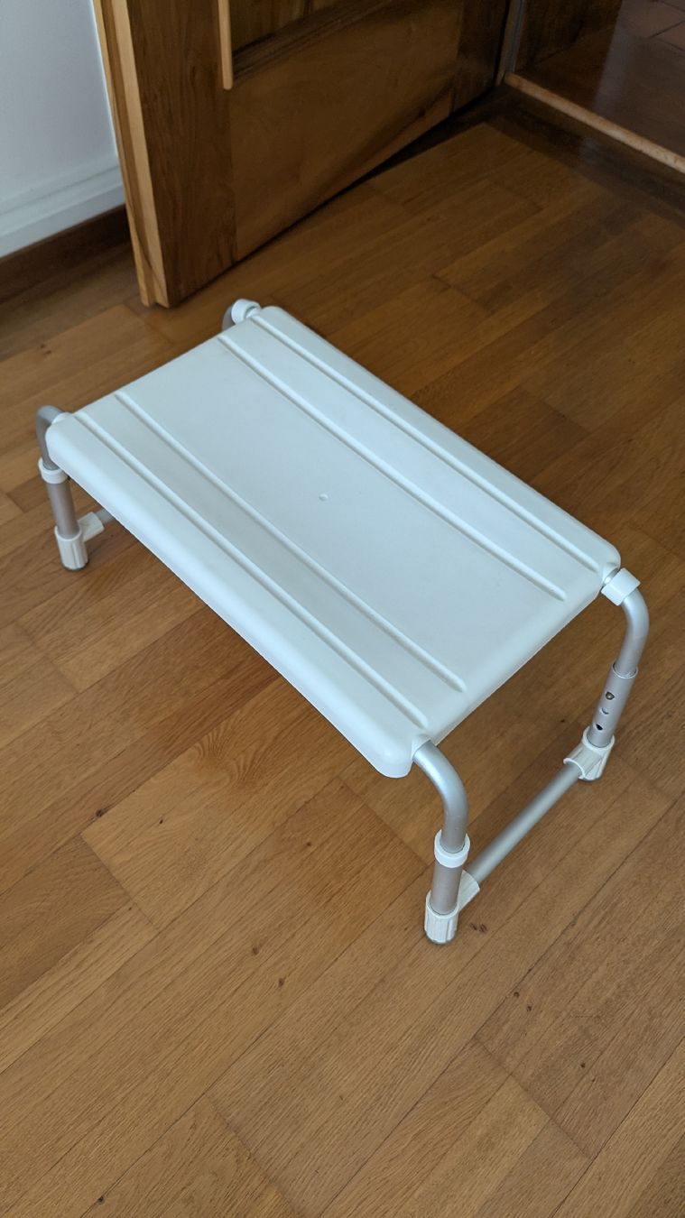 Sgabelli: Schemel für Dusche/Bad – Nuovo (secondo la descrizione) da Schwyz venduto da baze 2