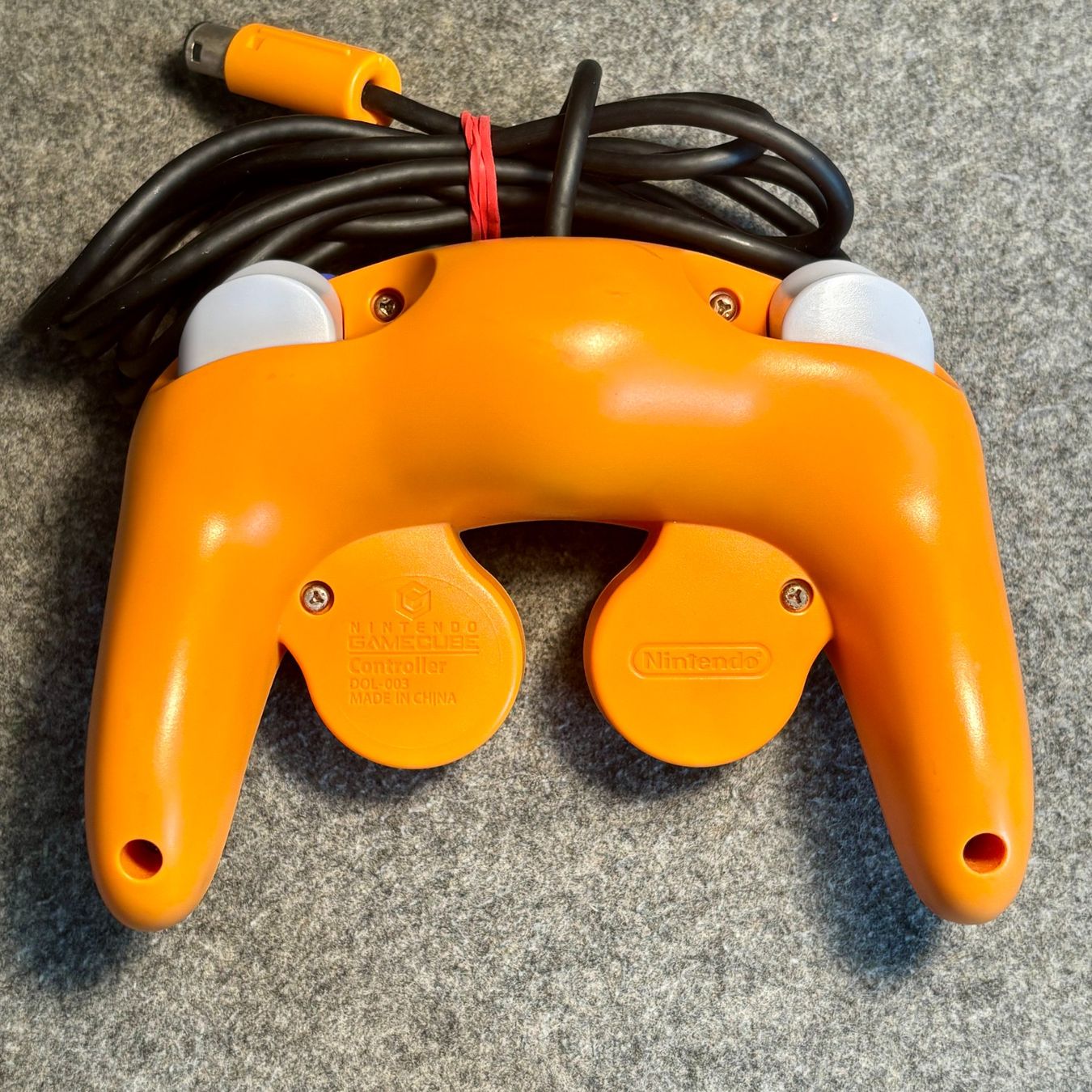 Nintendo Manettes: Gamecube Controller Original Orange – D'occasion à Mollis par GamingCorner 1
