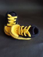 Babyschuhe Hand gehäkelt (10cm)