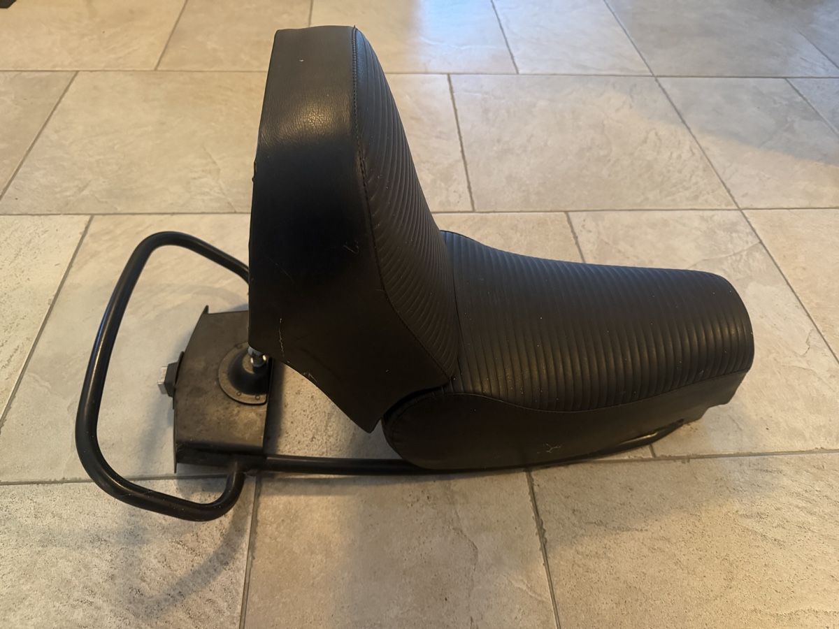 Vespa Tutti pezzi di ricambio per scooter: Vespa Sattel Speziell  – Usato da Trimbach venduto da ale5522 1