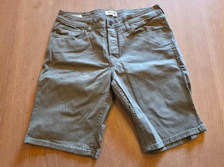 Kleider / Herren / Kurze Hose, Grau, Jack & Jones, Grösse: M