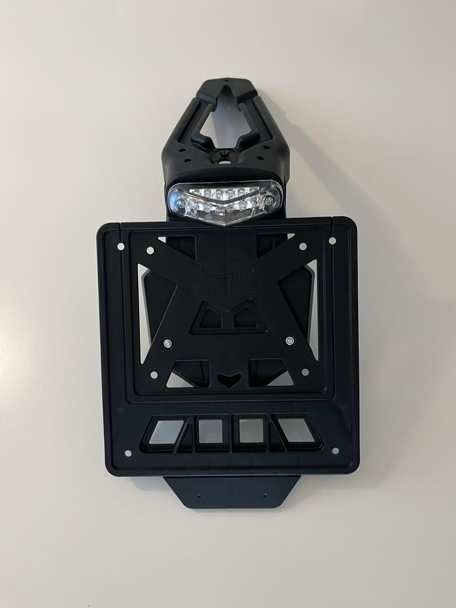 Altro: Rtech Integra Kennzeichenhalter mit Rücklicht, neu! – Nuovo e nell'imballaggio originale da Gossau ZH venduto da eil_fy8r