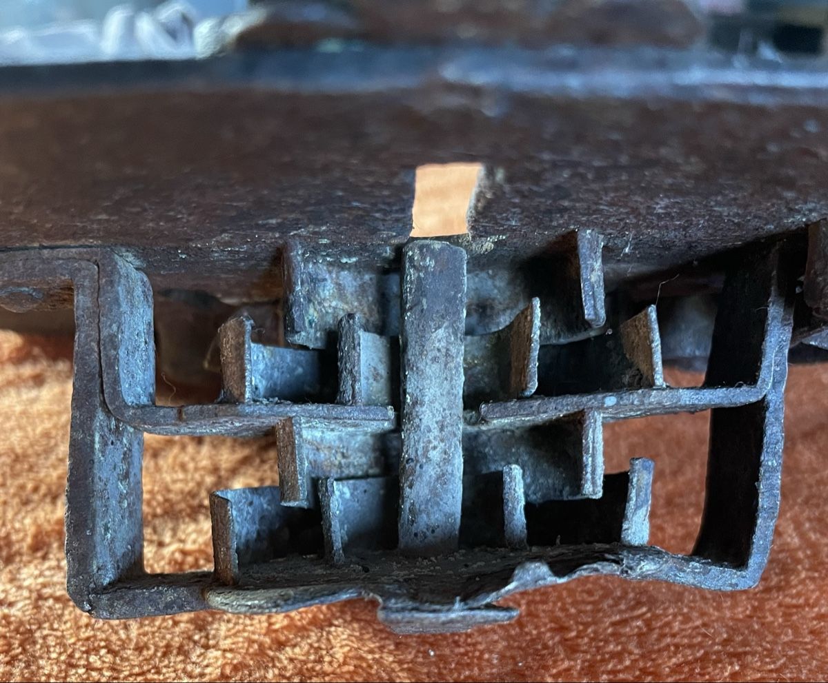 Cadenas: Antik Schloss Gotisch – D'occasion à Rorschacherberg par farmer61 5