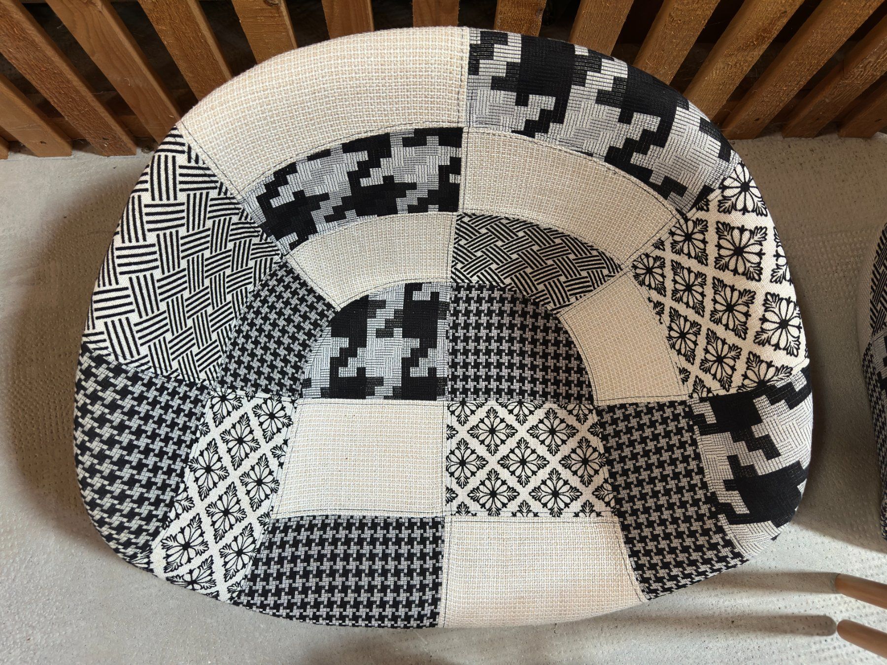 Poltrone: Lot 2 fauteuils scandinave tissu patchwork – Usato da Lausanne venduto da brixton 3