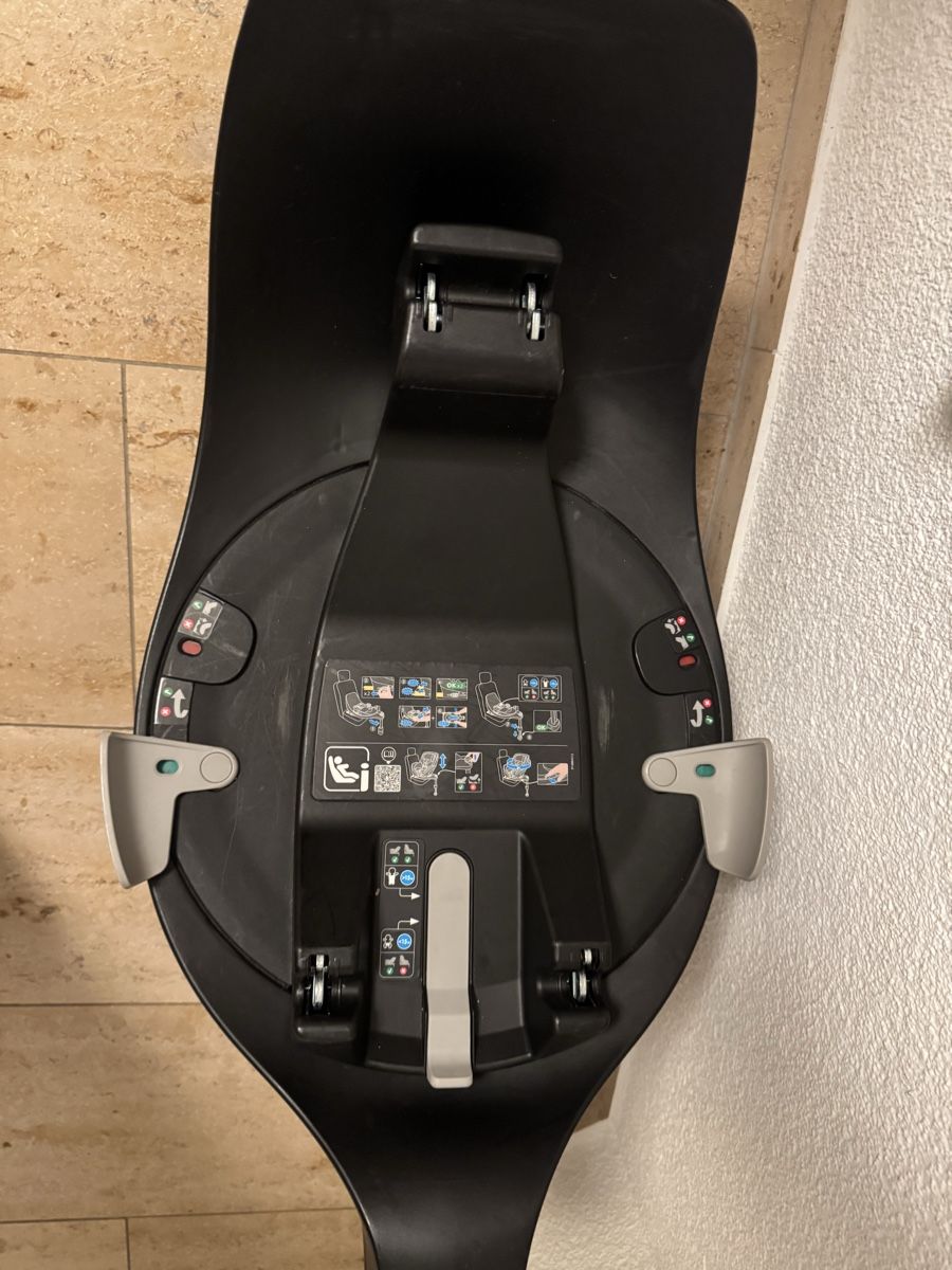 Maxi-Cosi Seggiolini per auto: Maxi Cosi Familyfix 360  – Usato da Sisseln AG venduto da Entertainer99 2